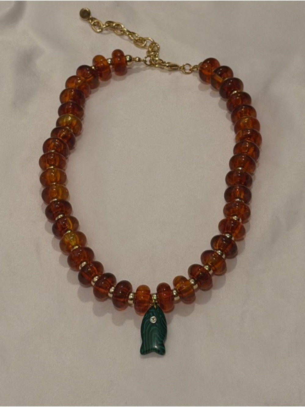 Amber Bead Necklace with natural stone Green Pendant - Women's Jewelry - Picture 2 of 2